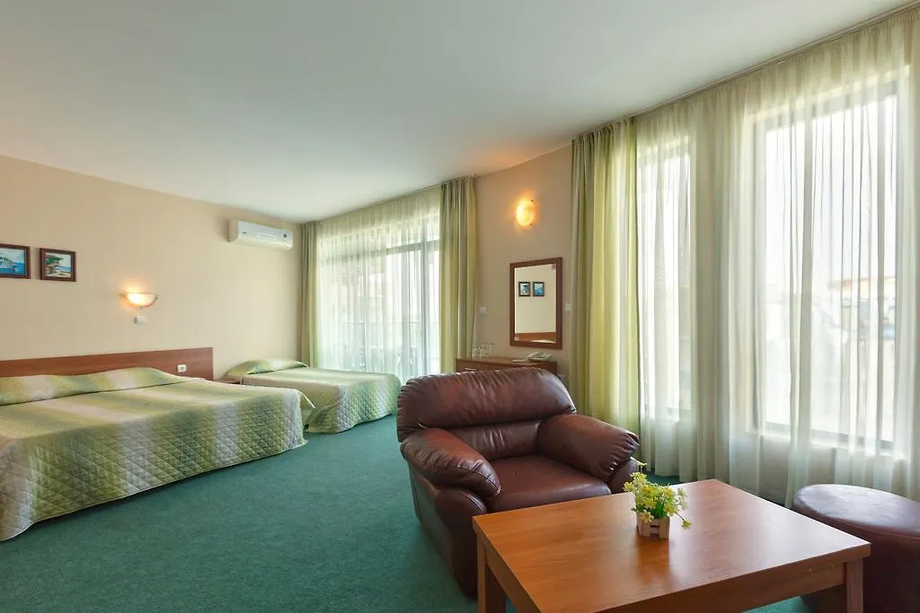 Hotel L&B- Free Parking Sunny Beach