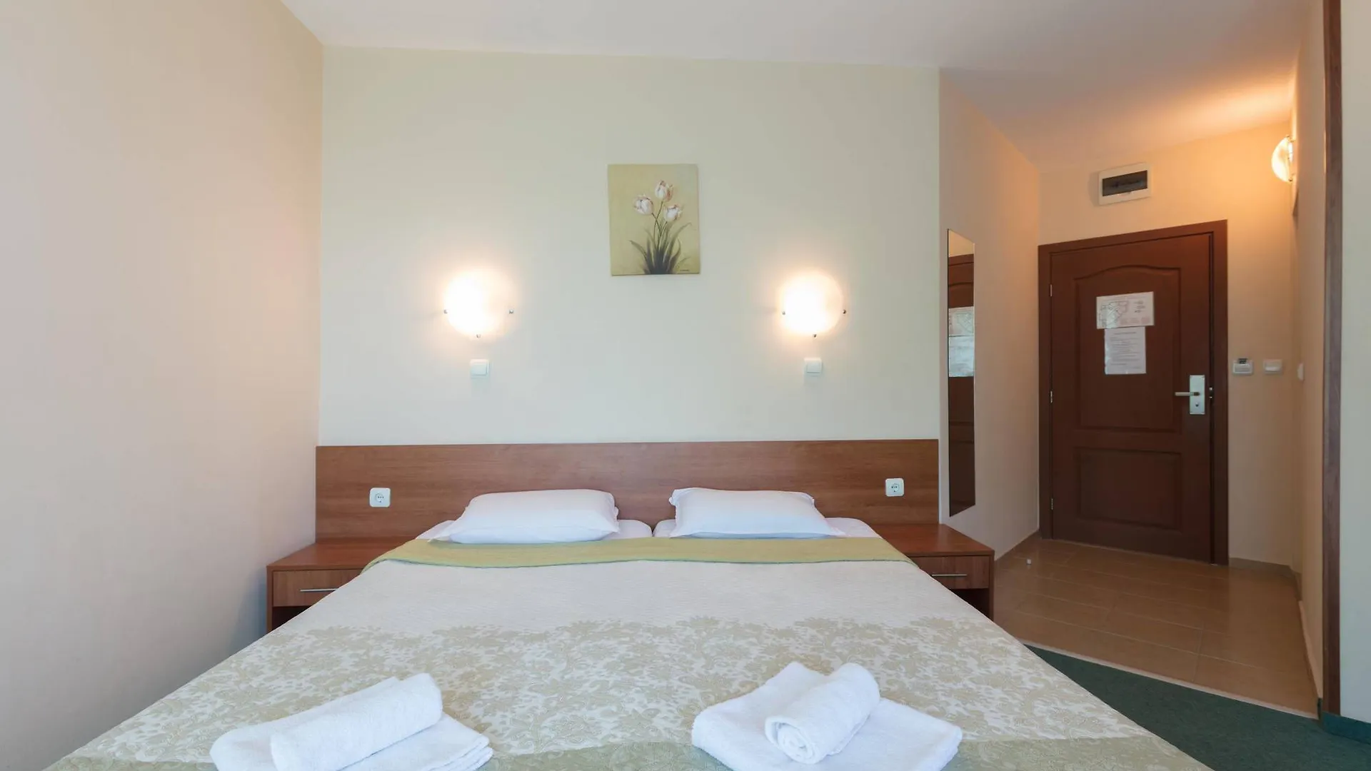 Hotel L&B- Free Parking Sunny Beach